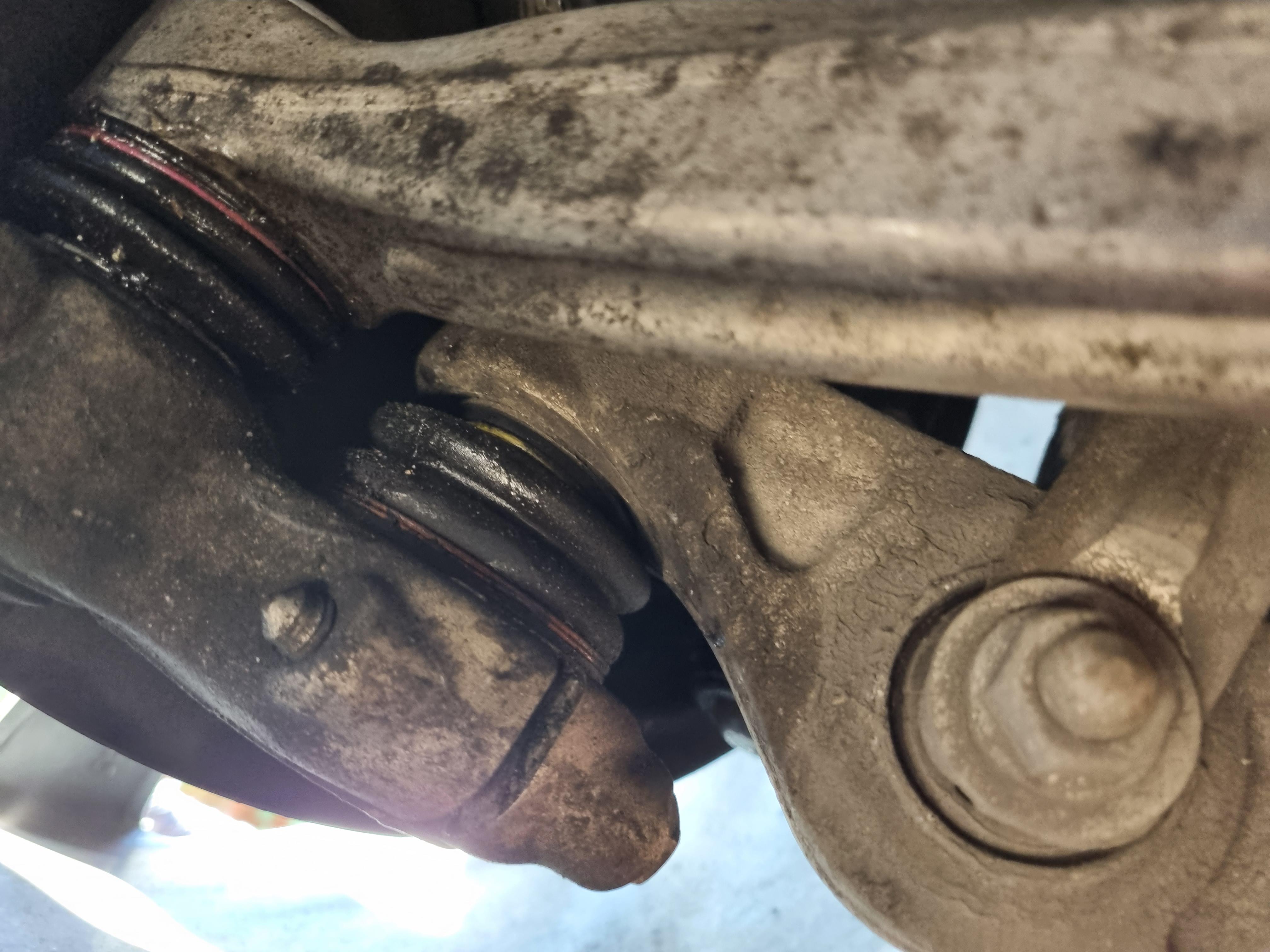 Front Banana arm bushings worn? Audi Q7 Club Audi Owners Club (UK)