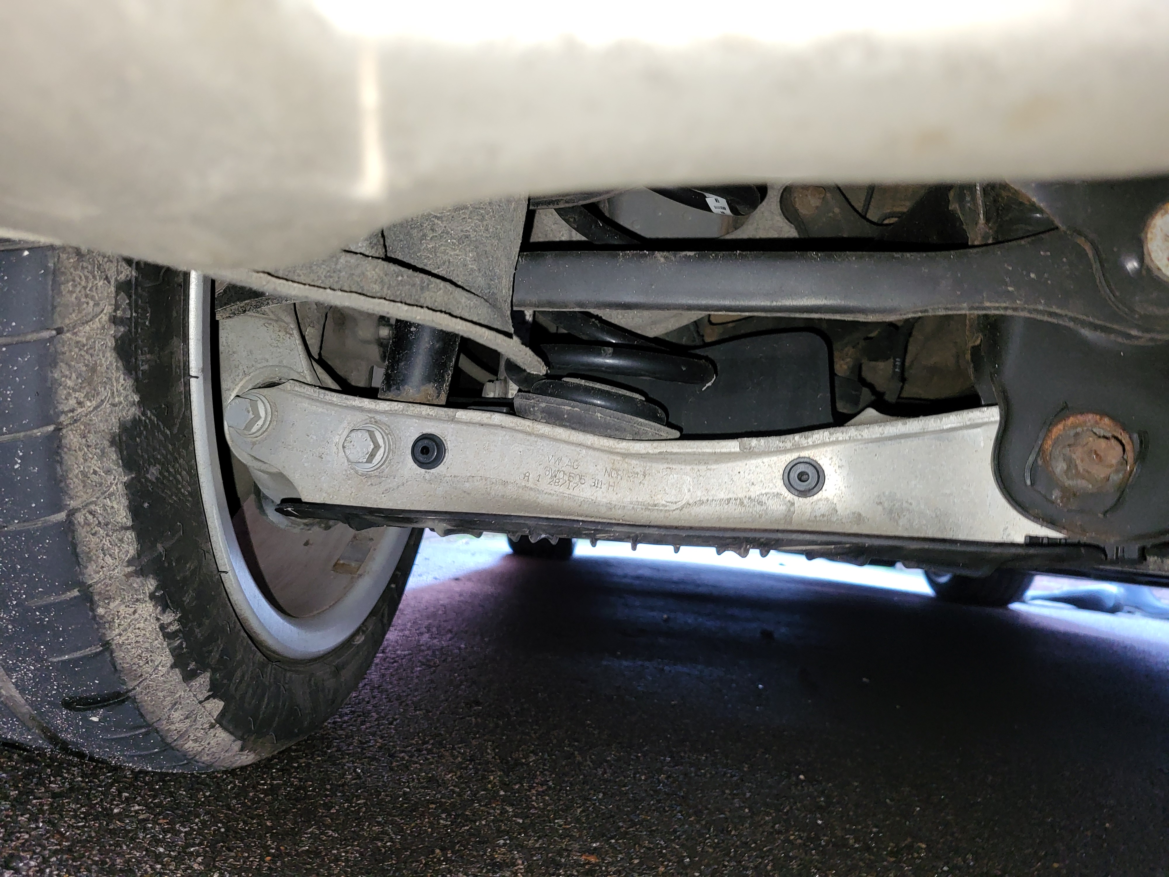 Audi a4 rear suspension discount