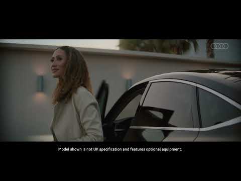 More information about "Video: Audi Q8 e-tron: Elaine Welteroth"